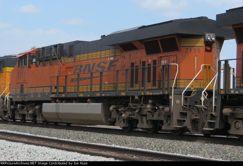 BNSF 7111